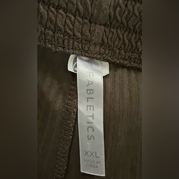 Fabletics Shorts - Picture 4 of 4